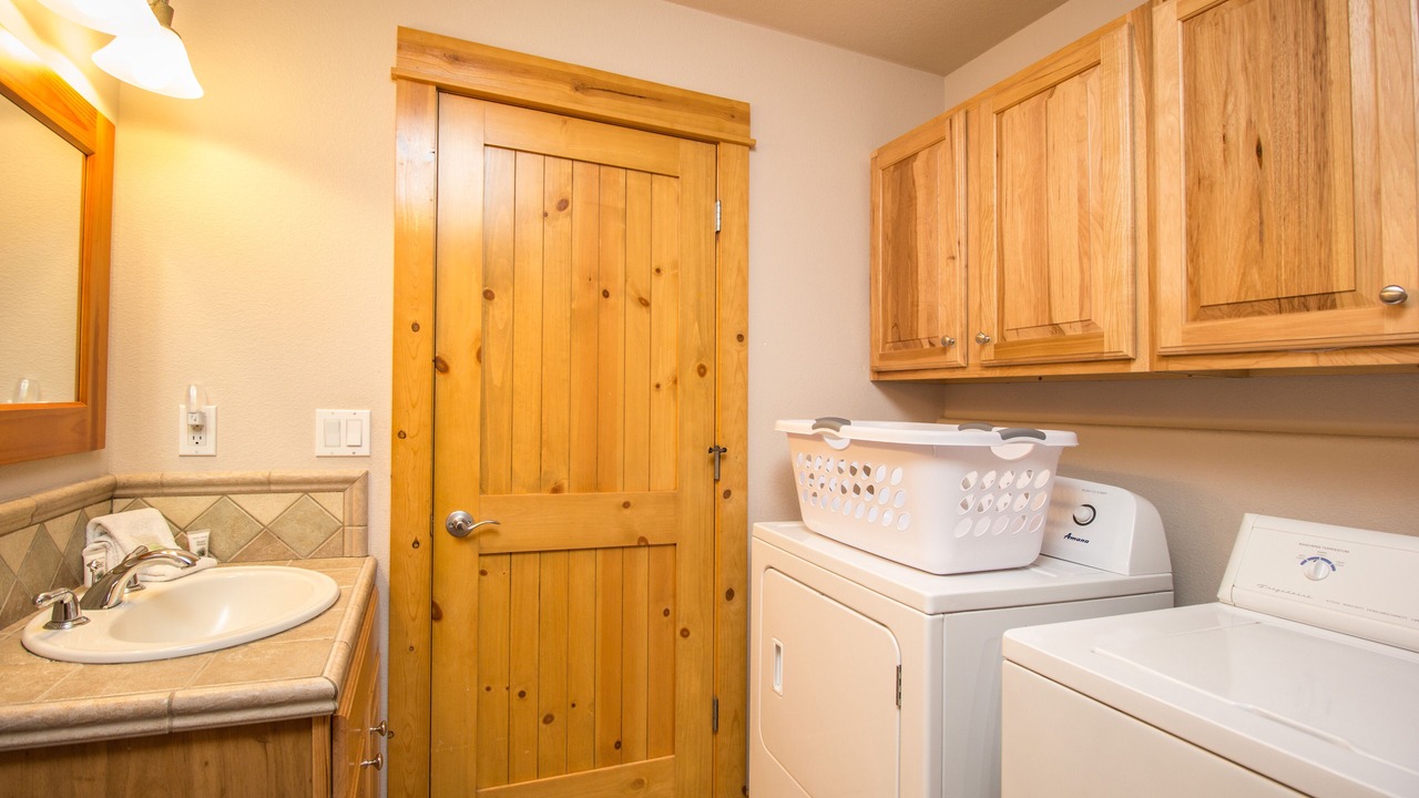 Photo of Bedroom in Sunriver