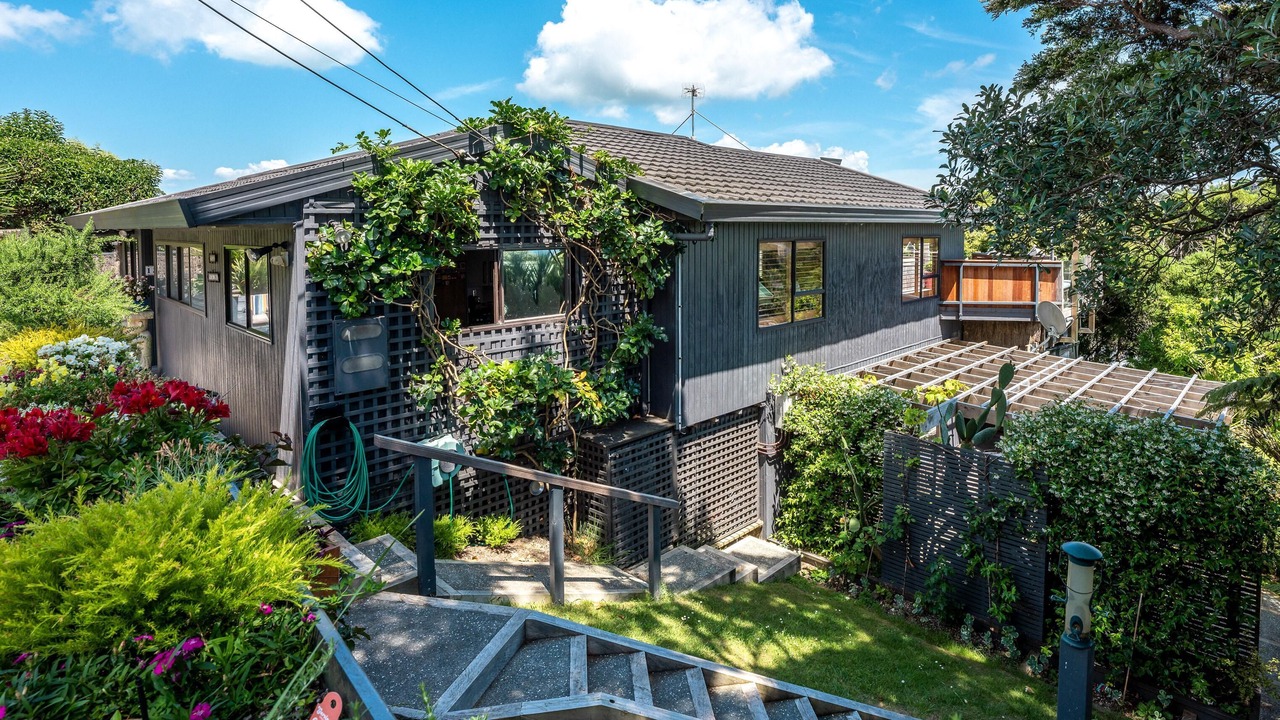 Photo of Livingroom in Onetangi