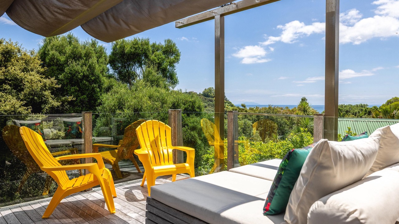 Photo of Livingroom in Onetangi