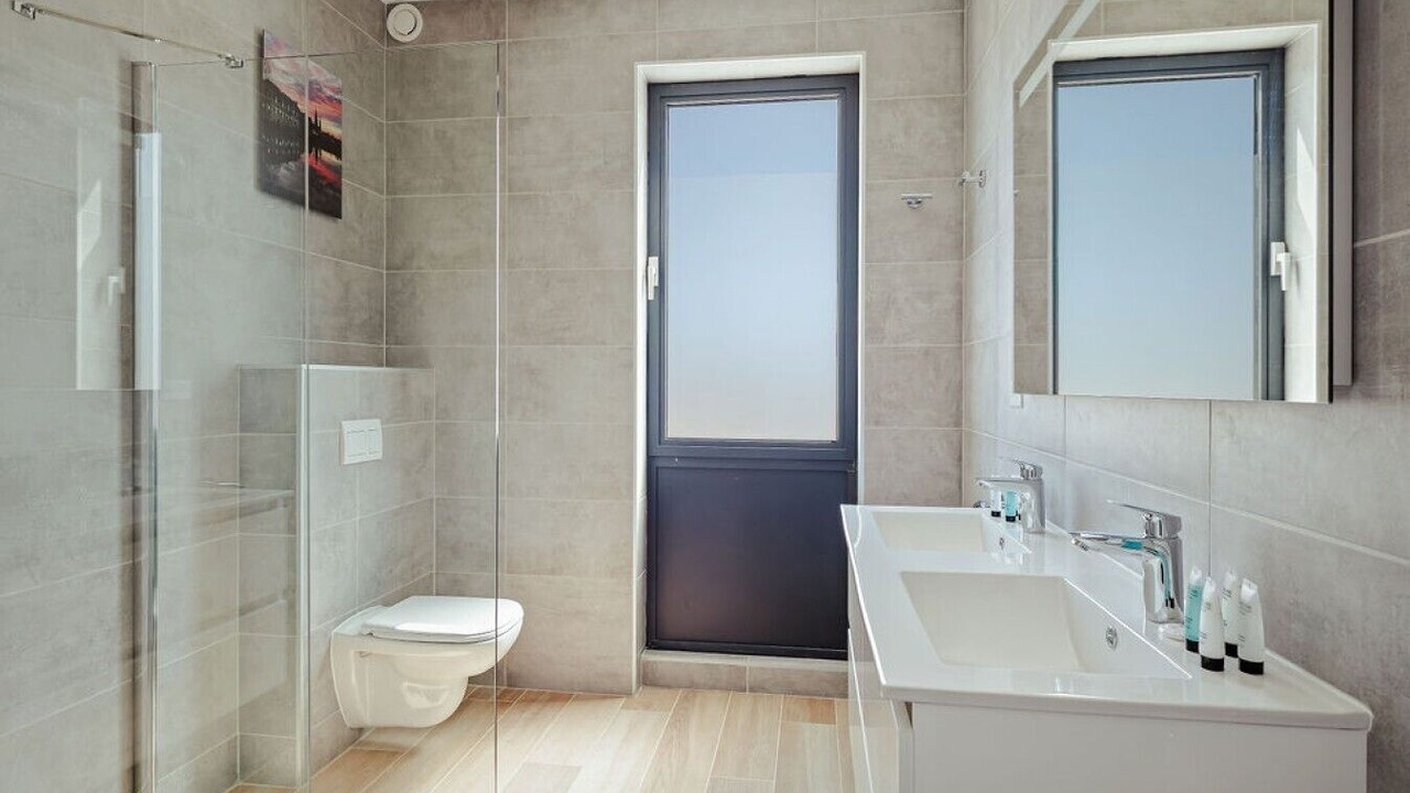 Photo of Bathroom in Tuscany Residence Aruba