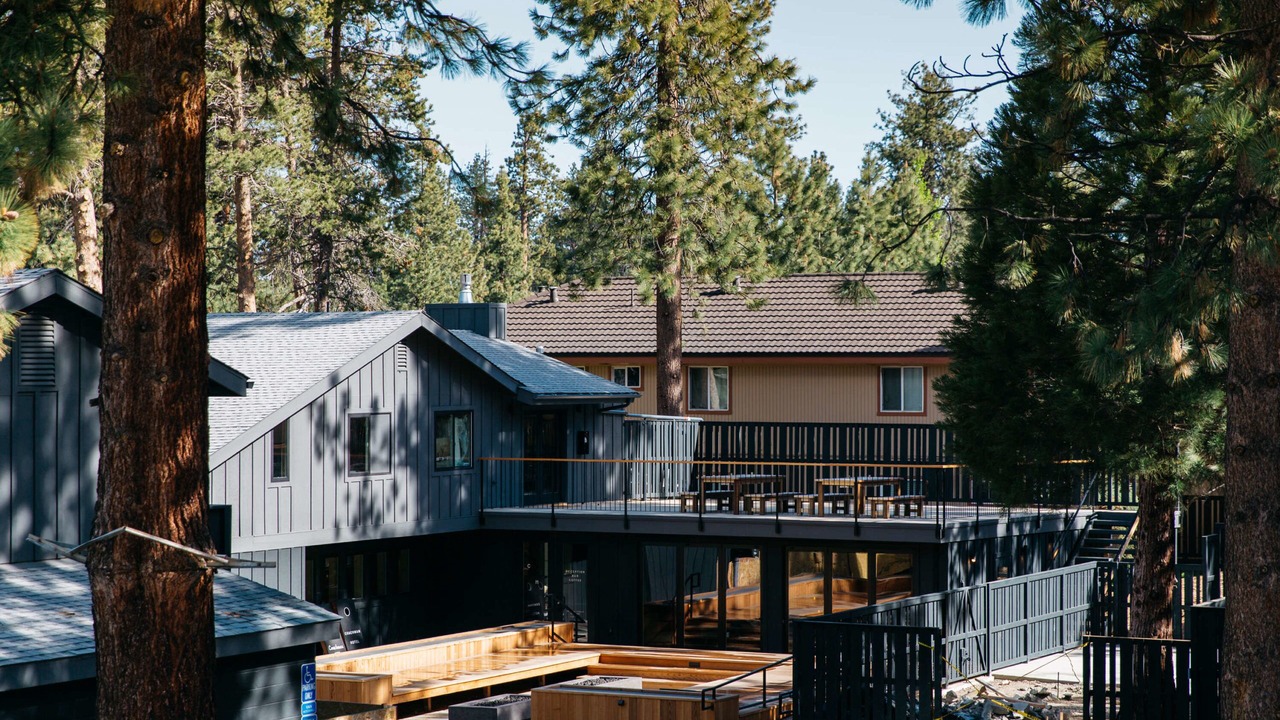 Photo of Patio Balcony in Lakeside Park
