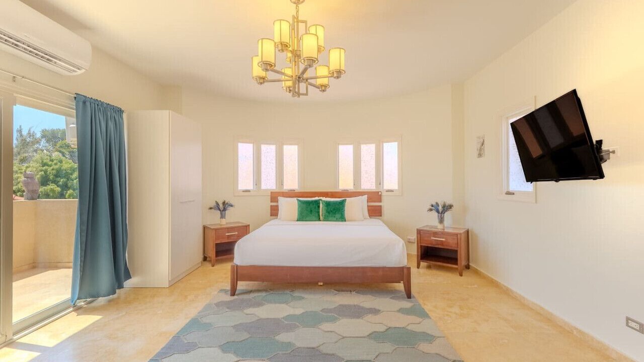 Photo of Bedroom in Opal