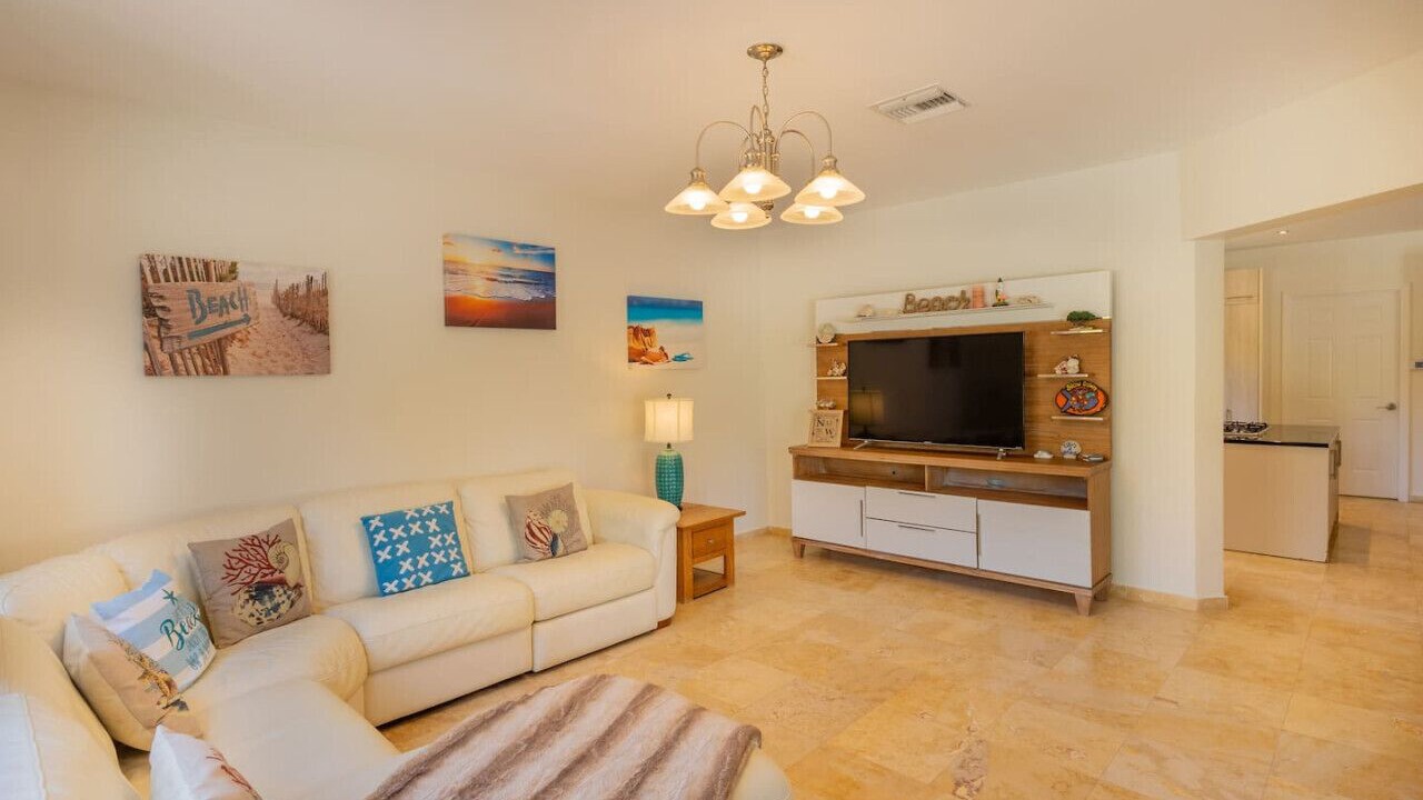 Photo of Livingroom in Opal