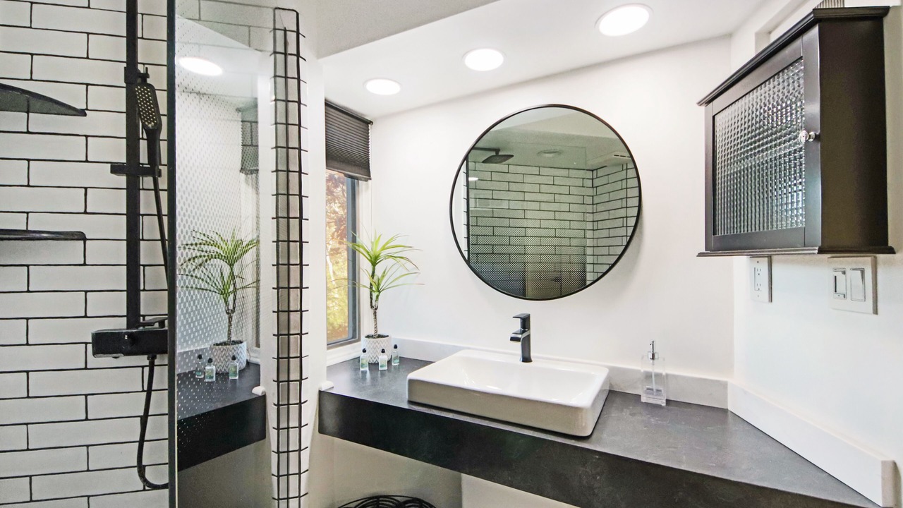 Photo of Bathroom in Village of Four Seasons