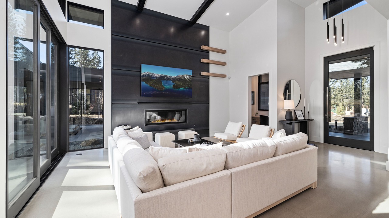 Photo of Livingroom in Truckee