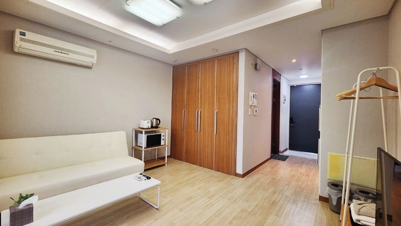 Photo of Livingroom in Yeoksam