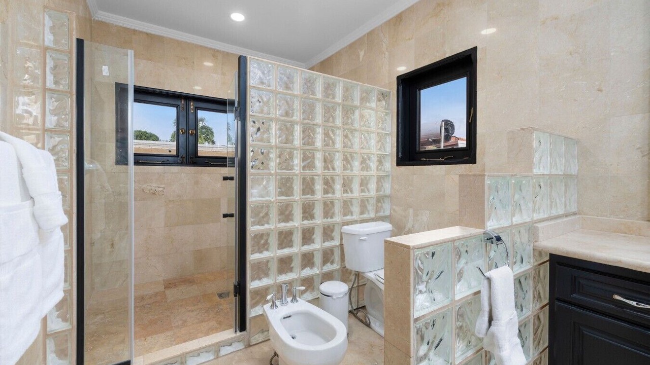 Photo of Bathroom in Oranjestad-West