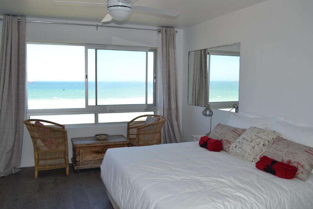 Photo of Others in Bloubergstrand