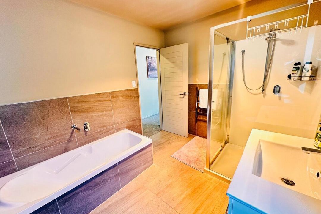 Photo of Bathroom in Otahuhu