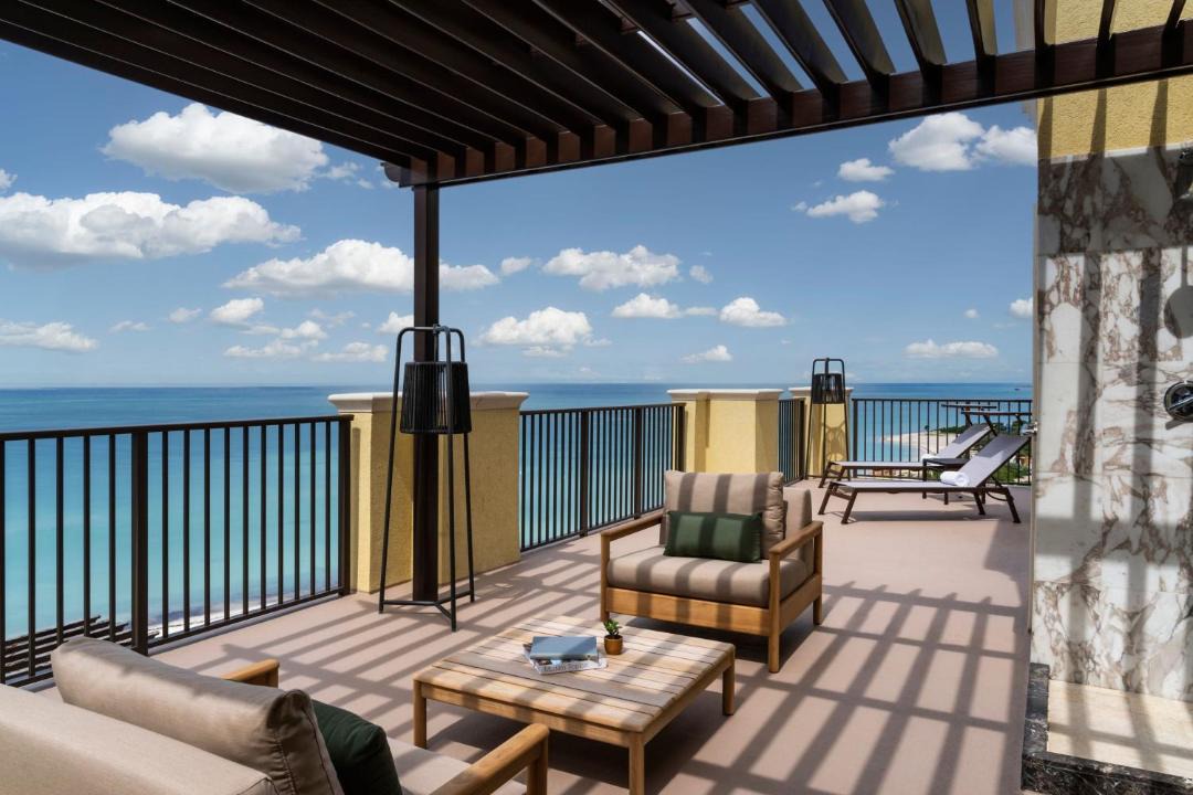 Photo of Others in Opal
