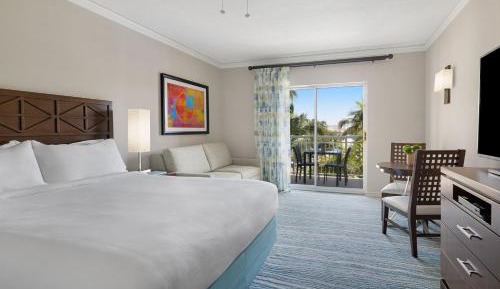 Queen Room with Garden View