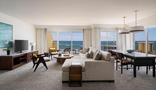 Deluxe Suite
