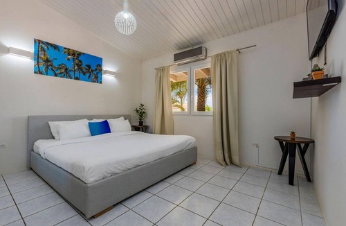 Arashi Villa | Deluxe Mansion Steps to Beach Pool Sea Views