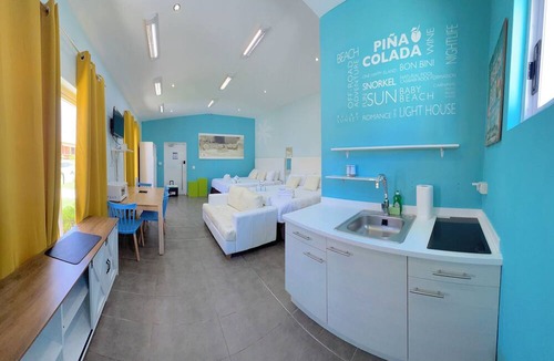 Gold Coast Apartment | Esmeralda STUDIO Vacation Rental in Noord
