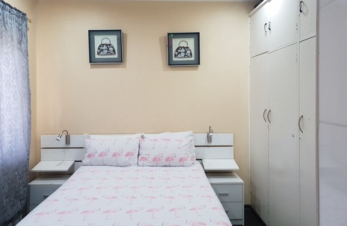 Montclair House | Iqhayiya Guest House