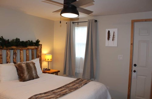 West Yellowstone Hotel | The Evergreen