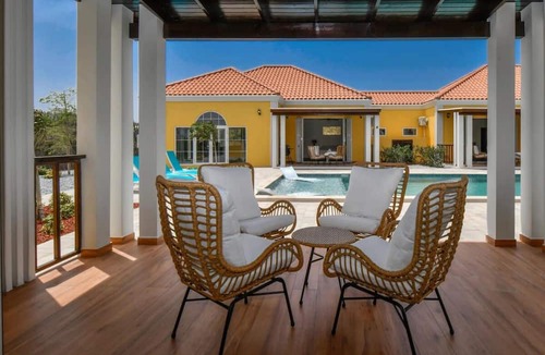 Santa Cruz Apartment | Picaron Villas