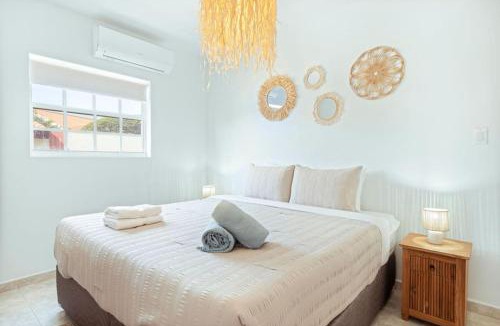 Boroncana House | Mango Villa 3BR with Big Pool by Signature Stays