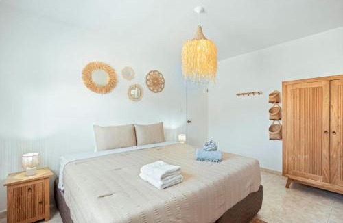 Boroncana House | Mango Villa 3BR with Big Pool by Signature Stays