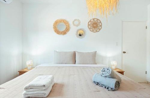 Boroncana House | Mango Villa 3BR with Big Pool by Signature Stays