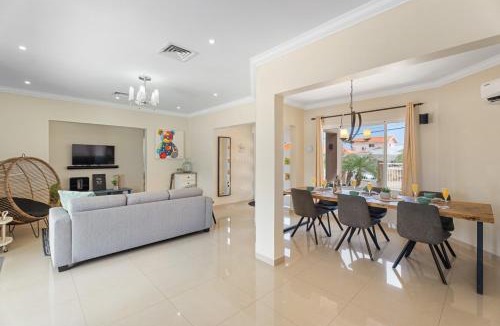 Boroncana House | NEW 3BR 2BA Private Villa with Spacious Garden