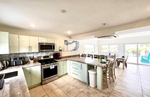 Arashi Villa | Ocean view Villa- Alegria