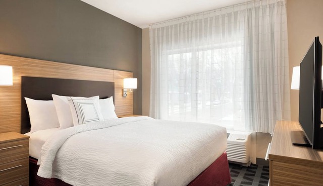 TownePlace Suites by Marriott Dubuque Downtown