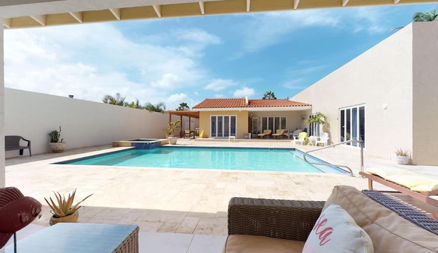 Arubas Bakval Suites