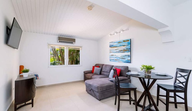 Across From Beach 1br- Sunset Suite Malmokbeach