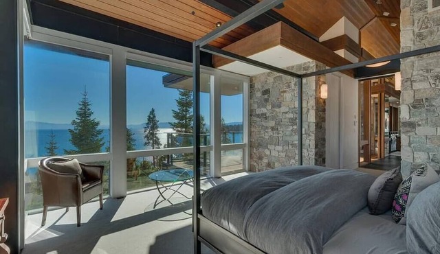 Luxury Villa, Panoramic Views, Pier, Concierge!