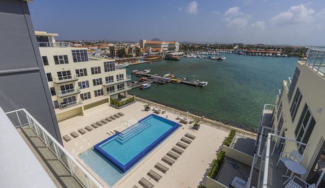Modern Luxury 2/BR Condo with Sea View