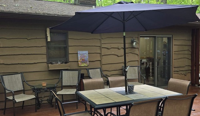 Poconos Lake Harmony walkable to Lake/Golf and Park!