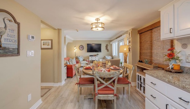 A Wave From It All @ Pinnacle Port Gulf Front Sleeps 6