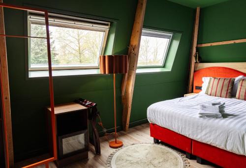 Boetiek hotel Parel aan de Zaan near Zaanse Schans and Amsterdam