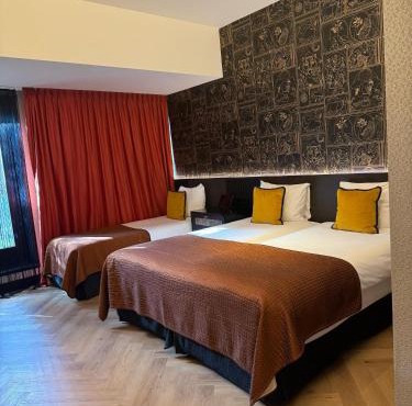 Hotel Sebastians