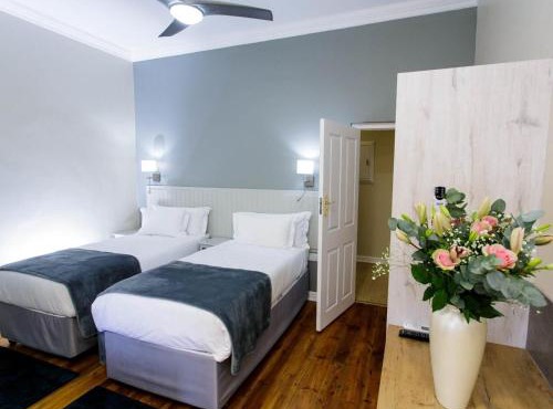 Queen's Hotel by BON Hotels