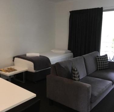 Cooroy Luxury Motel Apartments